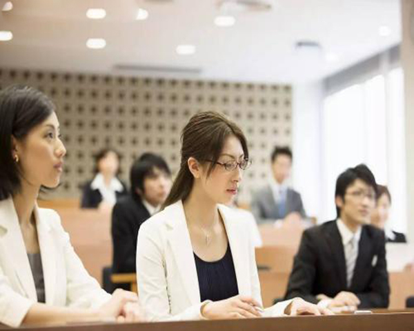 企業(yè)管理(lǐ)咨詢談新員(yuán)工(gōng)培訓容易出現(xiàn)的(de)一(yī)些(xiē)問(wèn)題 企業(yè)管理(lǐ)咨詢談新員(yuán)工(gōng)培訓容易出現(xiàn)的(de)一(yī)些(xiē)問(wèn)題