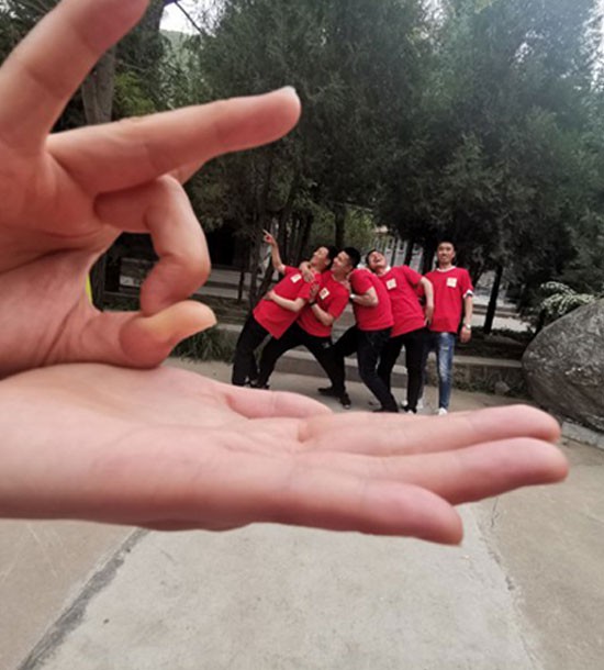 培訓快(kuài)訊培訓時(shí)間(jiān)：5月(yuè)25日(rì)培訓地(dì)點:榆中興隆山(shān)莊培訓單位:**大(dà)學青年(nián)聯誼培訓課程:拓展培訓人(rén)數(shù)：37人(rén)