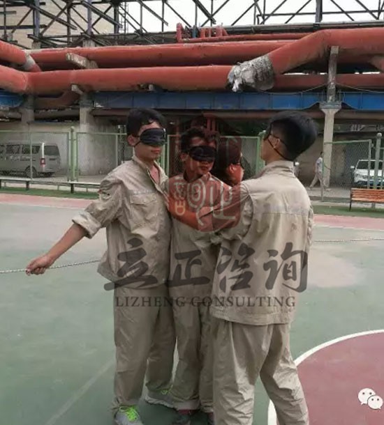 培訓快(kuài)訊培訓時(shí)間(jiān)：7月(yuè)20日(rì)～21培訓單位：某熱(rè)電(diàn)廠(chǎng)有(yǒu)限公司培訓課程:拓展培訓人(rén)數(shù)：23人(rén)蘭州拓展培訓