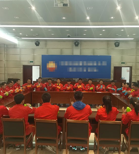 時(shí)間(jiān)：2021年(nián)5月(yuè)18日(rì)-5月(yuè)25日(rì)單位：青海(hǎi)油田****課程內(nèi)容：《職業(yè)生(shēng)涯規劃》、《從(cóng)曆史看(kàn)向未來(lái)》、《金(jīn)字塔結構》、《教練式宣導及傳播技(jì)巧》